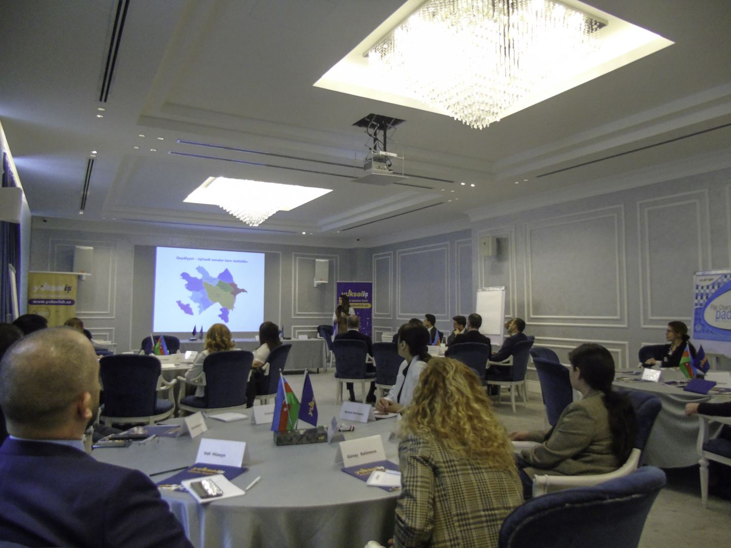 Состоялась встреча с координаторами менторской программы конкурса "Yüksəliş" (ФОТО)
