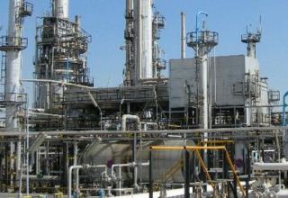 Iran’s crude oil, gas condensate refining capacity increasing