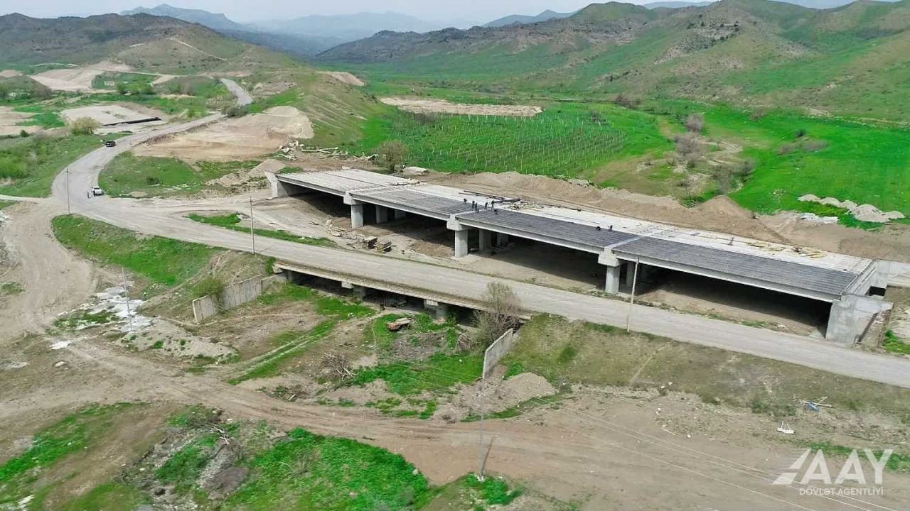 Azerbaijan continues construction of Khudaferin-Gubadly-Lachin highway on liberated lands (PHOTO)