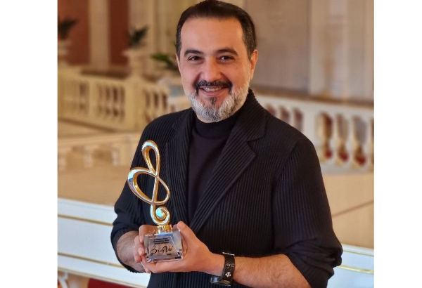 Эльчин Азизов стал лауреатом международной премии BraVo-2022