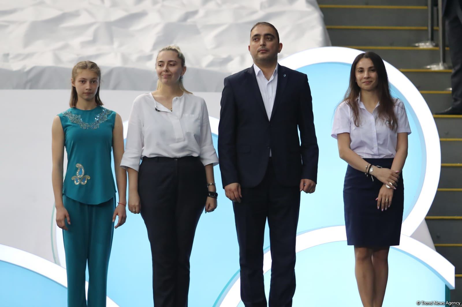 Прошла церемония награждения победителей 27-го Первенства Баку по художественной гимнастике среди команд в групповых упражнениях (ФОТО)
