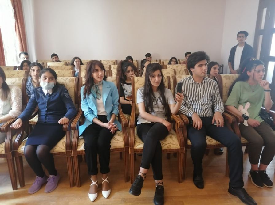 Bərdədə “Gənc jurnalistlərin hazırlığı” proqramına start verilib (FOTO)