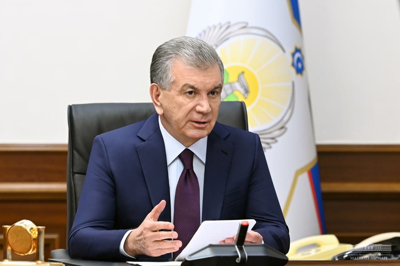 Президент Узбекистана предложил не вносить поправки в Конституцию в части суверенитета Каракалпакстана