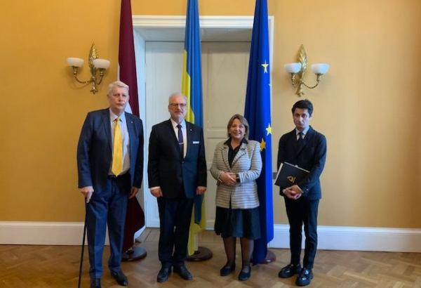 Представители Международного центра Низами Гянджеви находятся с визитом в Латвии (ФОТО)