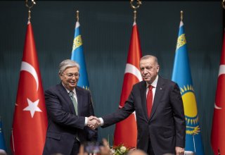 Токаев поздравил Эрдогана с победой на президентских выборах в Турции