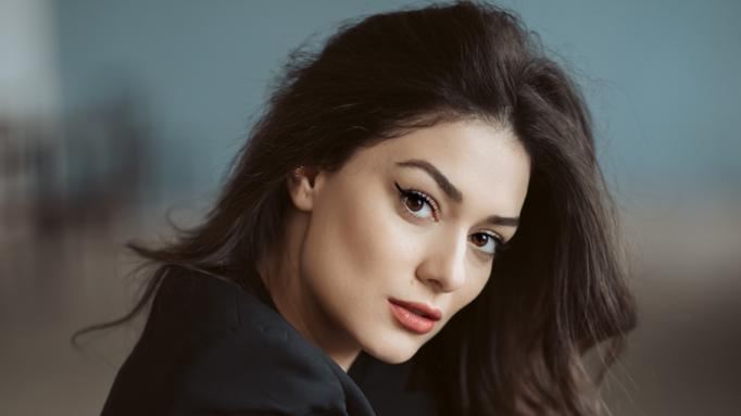 Азербайджанская телеведущая и актриса снялась в фильме KakP,  который будет представлен на Netflix (ФОТО)