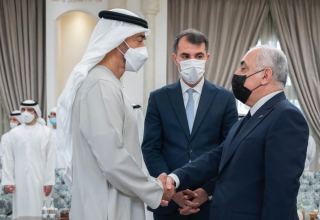 Премьер-министр Азербайджана совершил визит в ОАЭ (ФОТО)