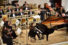 Бакинские зрители насладились звучанием шедевров Бетховена и Шостаковича (ФОТО)
