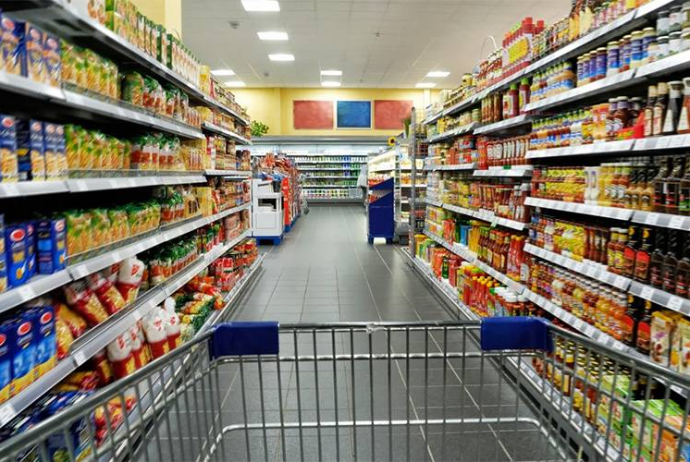 Azerbaijan reduces food imports
