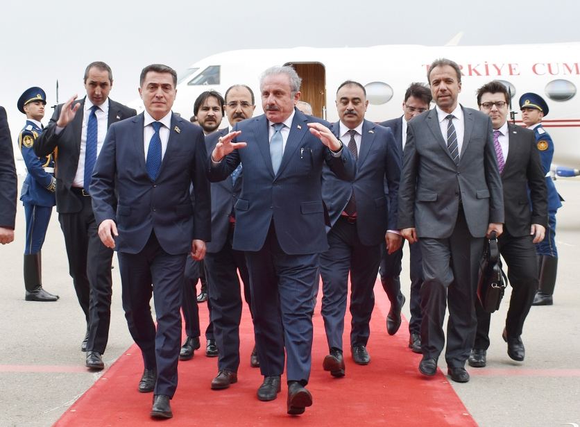 Turkish Grand National Assembly's chairman arrives in Azerbaijan (PHOTO)