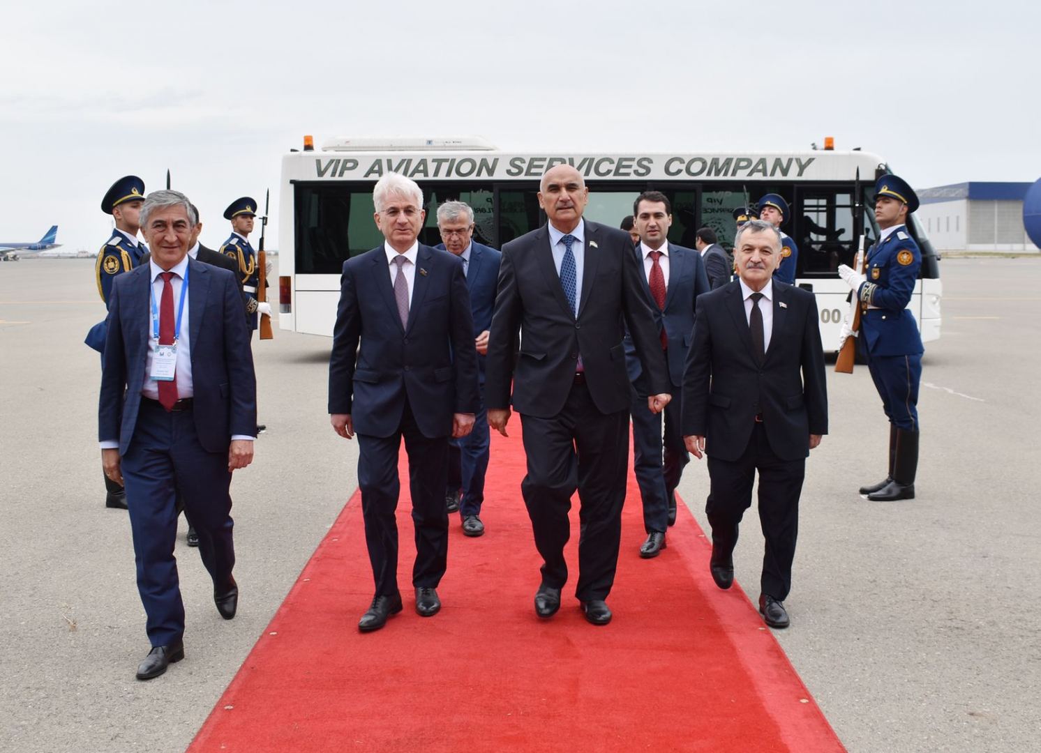Председатель Палаты представителей Верховного Меджлиса Таджикистана прибыл в Азербайджан (ФОТО)