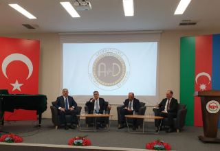 Delegation of Azerbaijan's Health Ministry meets with members of Azerbaijani Physicians Association in Turkey (PHOTO)