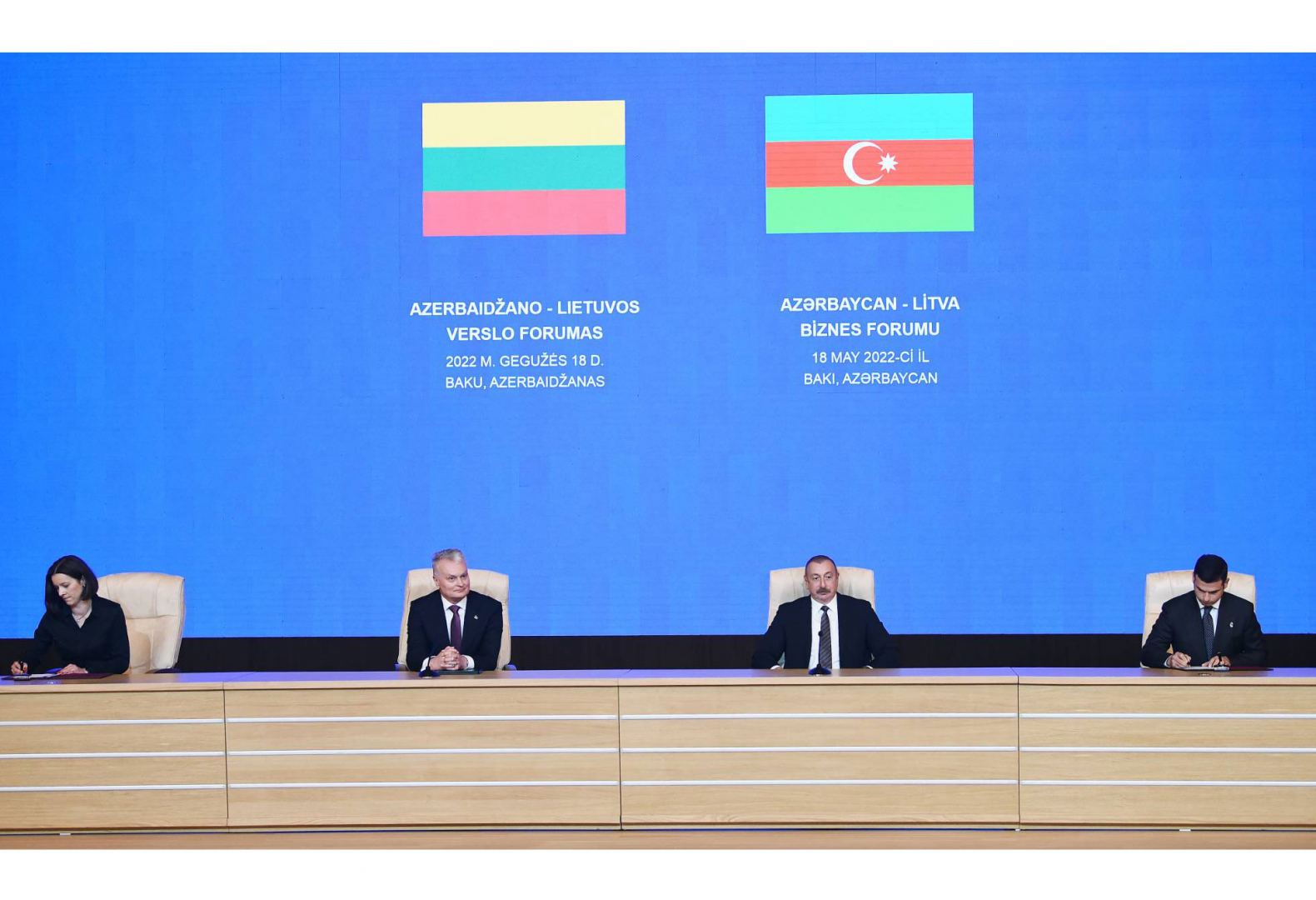 Агентство по развитию МСБ подписало меморандум в рамках азербайджано-литовского бизнес-форума в Баку (ФОТО)