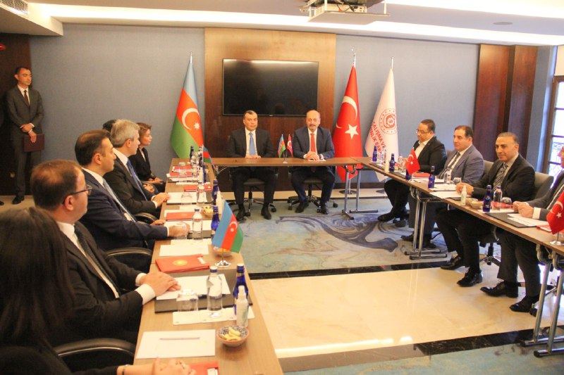 Azerbaijan and Turkey sign documents on cooperation in field of labor and social protection (PHOTO)