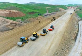 Строительство автодороги Физули-Агдам продолжается быстрыми темпами - госагентство (ФОТО)