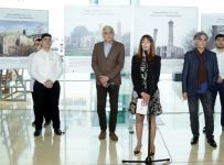 В Азербайджанском музее ковра показали "Говорящие памятники" (ФОТО)