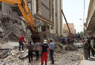 İranda binanın çökməsi nəticəsində ölənlərin sayı artıb