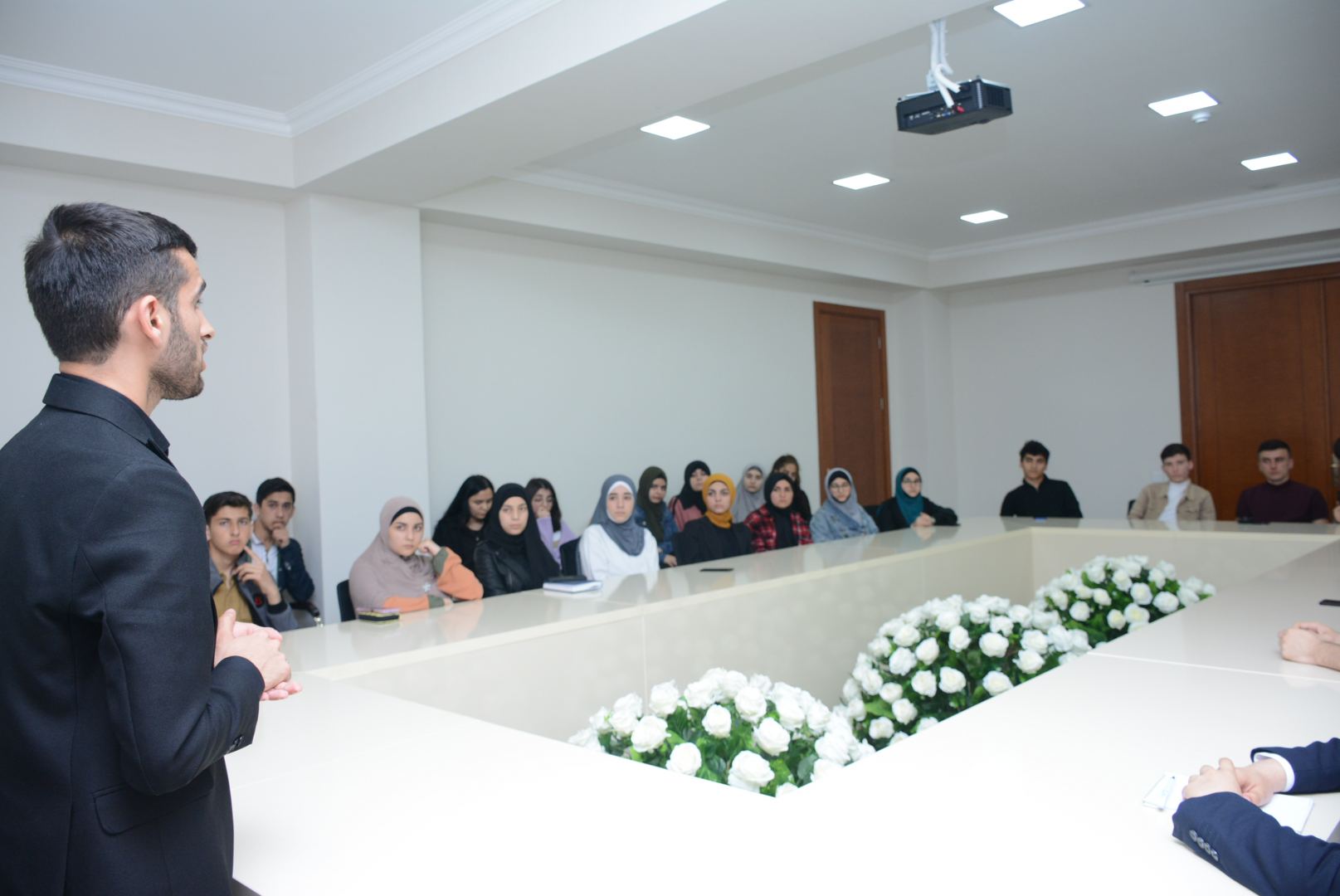 İlahiyyat İnstitutunda tələbə seminarı keçirilib (FOTO)