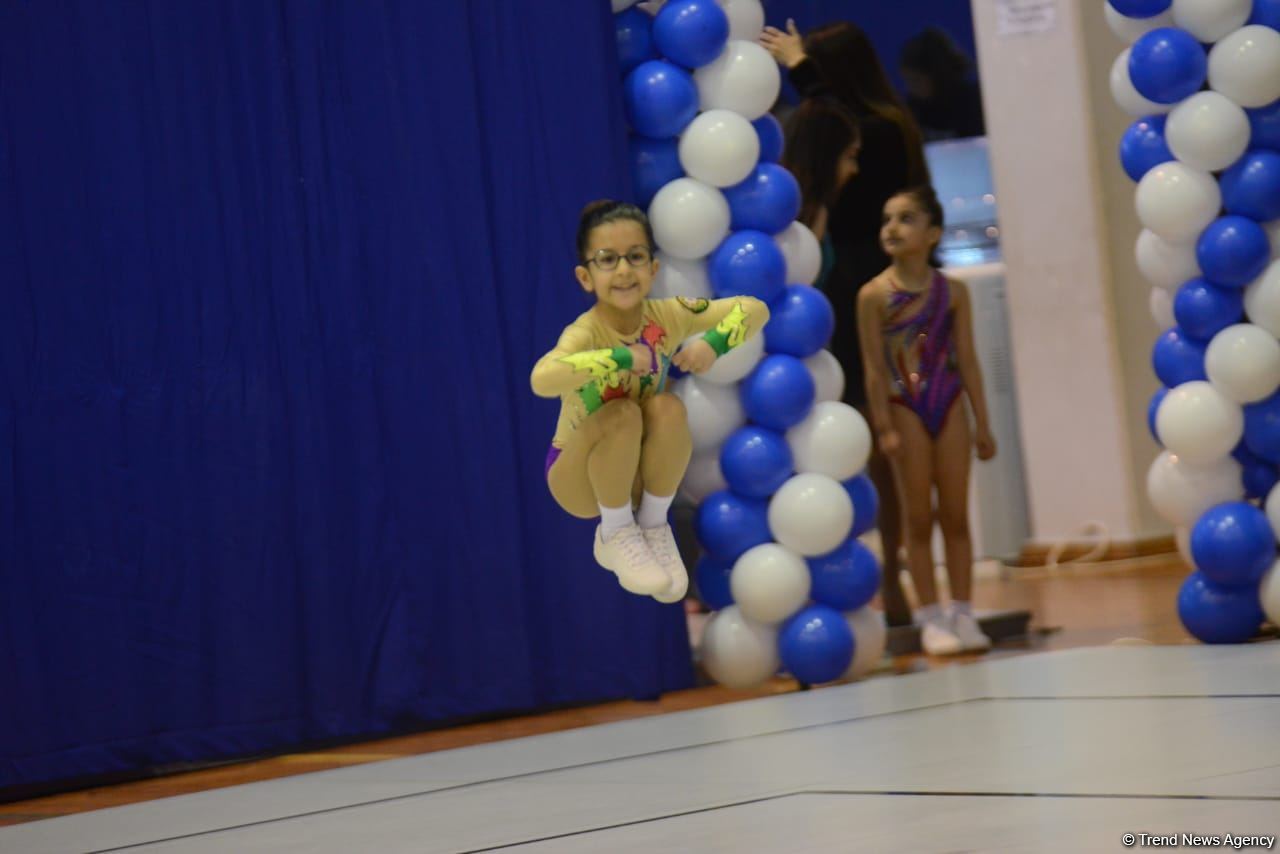 Aerobika gimnastikası üzrə Azərbaycan çempionatı və Bakı birinciliyi start götürüb (FOTO)