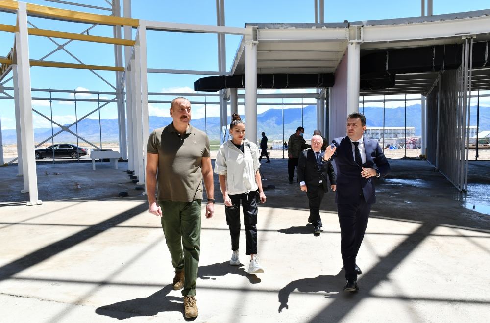 President Ilham Aliyev, First Lady Mehriban Aliyeva get acquainted with construction of Zangilan International Airport (PHOTO/VIDEO)