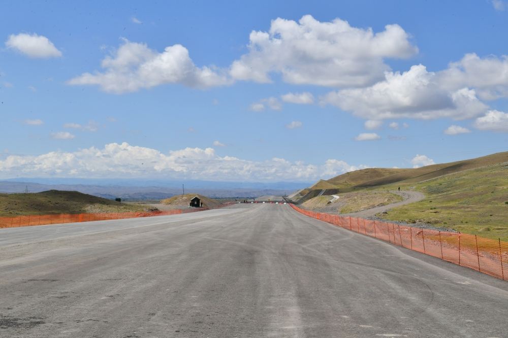 President of Azerbaijan Ilham Aliyev, First Lady Mehriban Aliyeva get familiarized with construction of Horadiz-Jabrayil-Zangilan-Aghband highway (PHOTO/VIDEO)