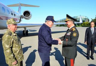 Министр национальной обороны Турции прибыл с рабочим визитом в Азербайджан (ФОТО)