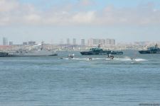Specialized troops of Azerbaijani Navy forces perform various maneuvers within framework of TEKNOFEST festival in Baku (PHOTO/VIDEO)