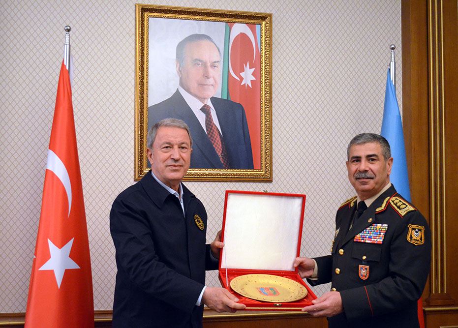 Turkish Defense Minister Hulusi Akar arrives in Azerbaijan (PHOTO)