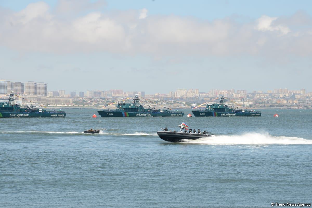 Специализированные войска ВМС Азербайджана выполнили различные маневры в рамках фестиваля TEKNOFEST (ФОТО/ВИДЕО)