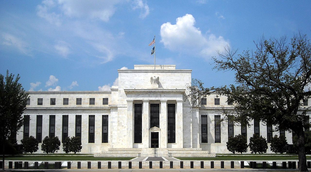 ФРС США повысила ставку по федеральным фондам до 4,75-5,0%