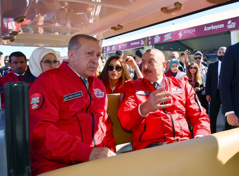 Президент Ильхам Алиев и Президент Реджеп Тайип Эрдоган приняли участие в фестивале TEKNOFEST  (ФОТО/ВИДЕО)