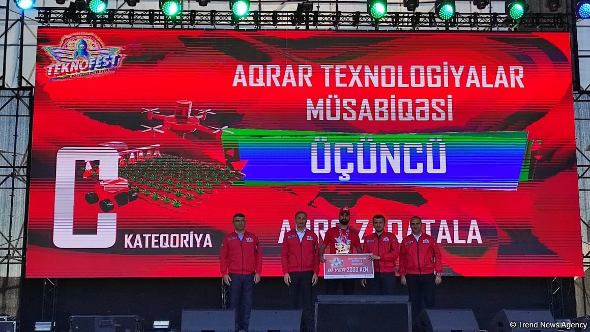 В Баку прошла церемония награждения участников и команд фестиваля TEKNOFEST (ФОТО)