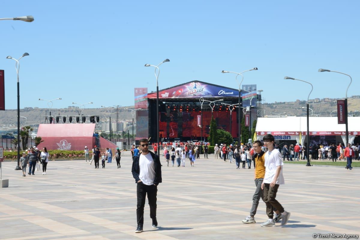 В Баку стартовал четвертый день фестиваля TEKNOFEST (ФОТО)