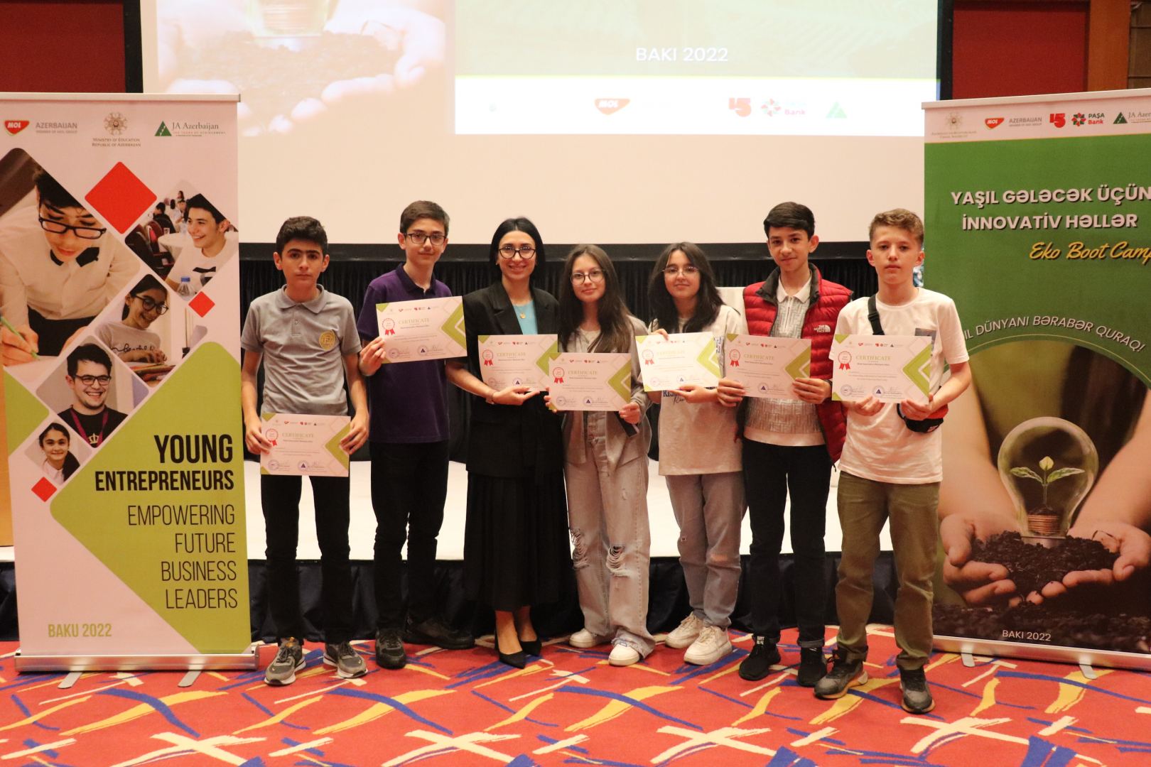 Entrepreneurial education as a part of extra-curricular classes in Azerbaijan (PHOTO)
