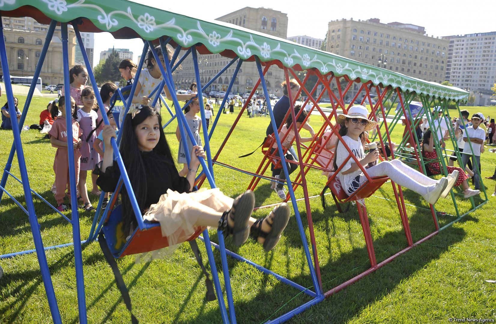 Heydər Əliyev Mərkəzinin parkında “Uşaq festivalı” keçirilib (FOTO)
