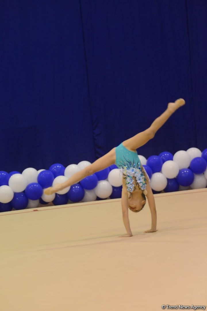 Bədii gimnastika üzrə "Ocaq Sport" klubunun açıq birinciliyinin ikinci günü start götürüb (FOTO)