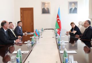В минздраве Азербайджана прошли встречи с руководителями ведущих университетов Турции (ФОТО)