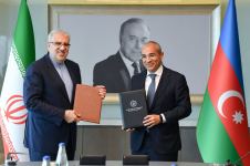 Azerbaijan, Iran sign memorandum (PHOTO)