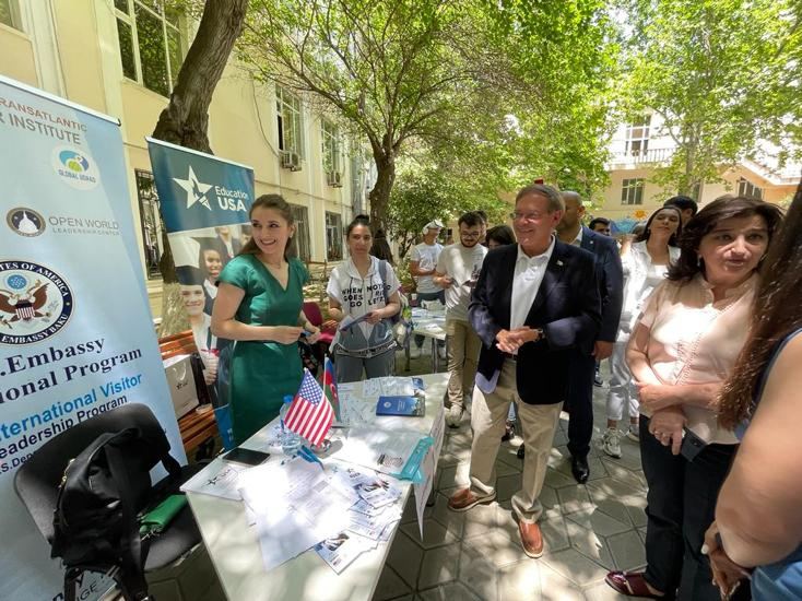 U.S. Embassy joins EducationUSA Alumni Fair to promote study in United States (PHOTO)