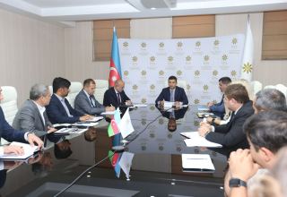 В Азербайджане прошла встреча правления Агентства по развитию МСБ с представителями центров развития предпринимательства (ФОТО)