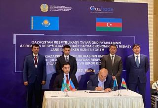 Azərbaycanla Qazaxıstan arasında bir sıra sənədlər imzalanıb (FOTO)