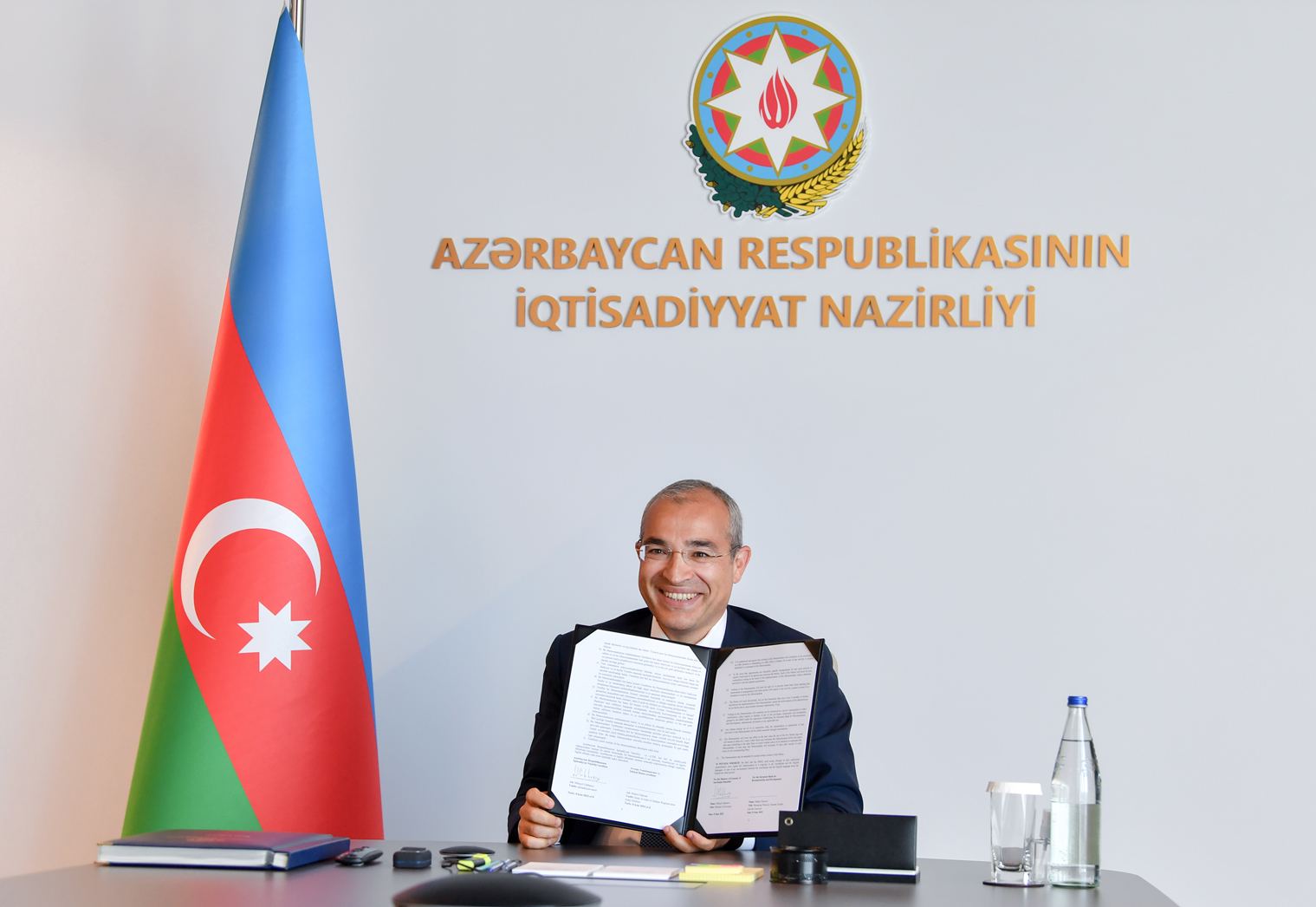 İqtisadiyyat Nazirliyi və AYİB arasında Anlaşma Memorandumu imzalanıb (FOTO)