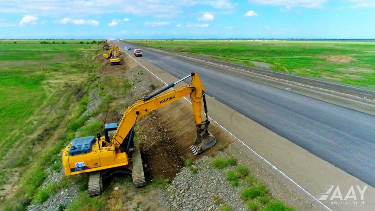 Azerbaijan continues construction of Barda-Agdam highway (PHOTO)