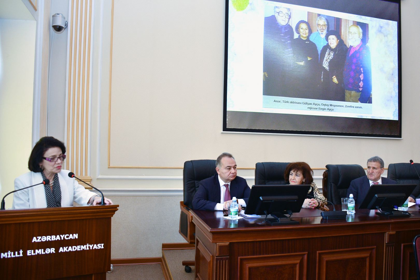 В Баку отметили юбилей Земфиры Сафаровой: "Что может быть желаннее для ученого!" (ФОТО)