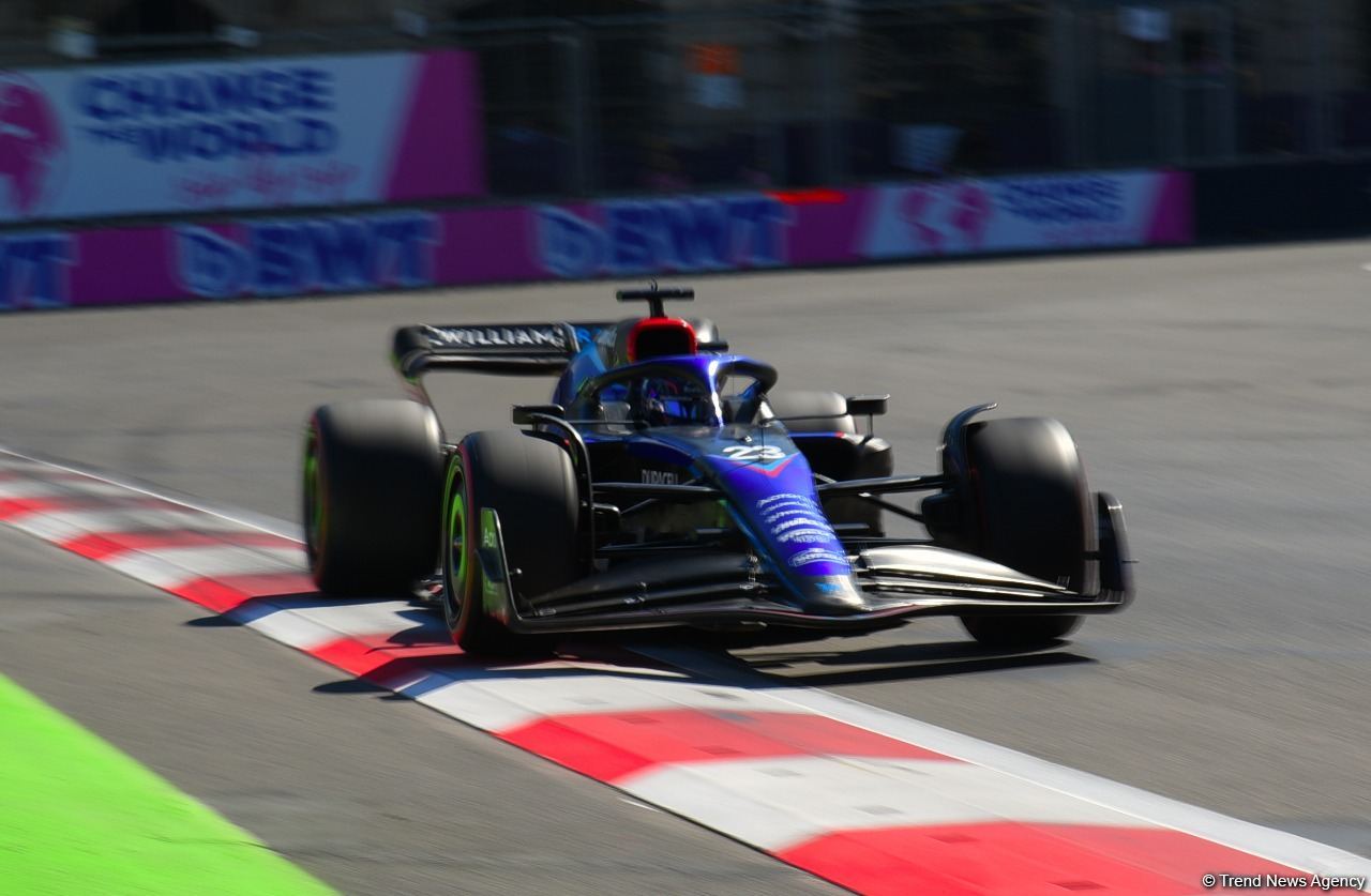 Formula 1 qualifying session kicks off in Azerbaijan's Baku (PHOTO)