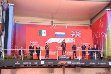 Formula 1 Azərbaycan Qran-Prisinin qalibləri mükafatlandırılıb (FOTO)