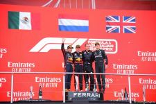 Awarding of winners of Formula 1 Azerbaijan Grand Prix takes place (PHOTO)