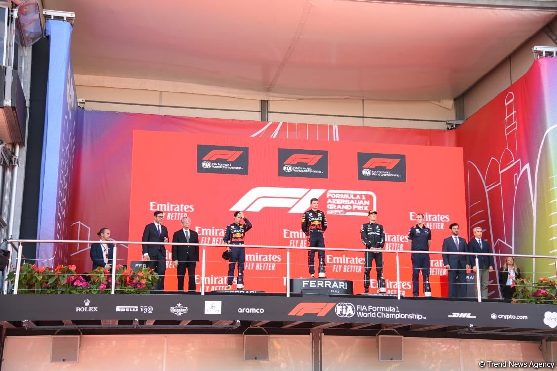 Awarding of winners of Formula 1 Azerbaijan Grand Prix takes place (PHOTO)