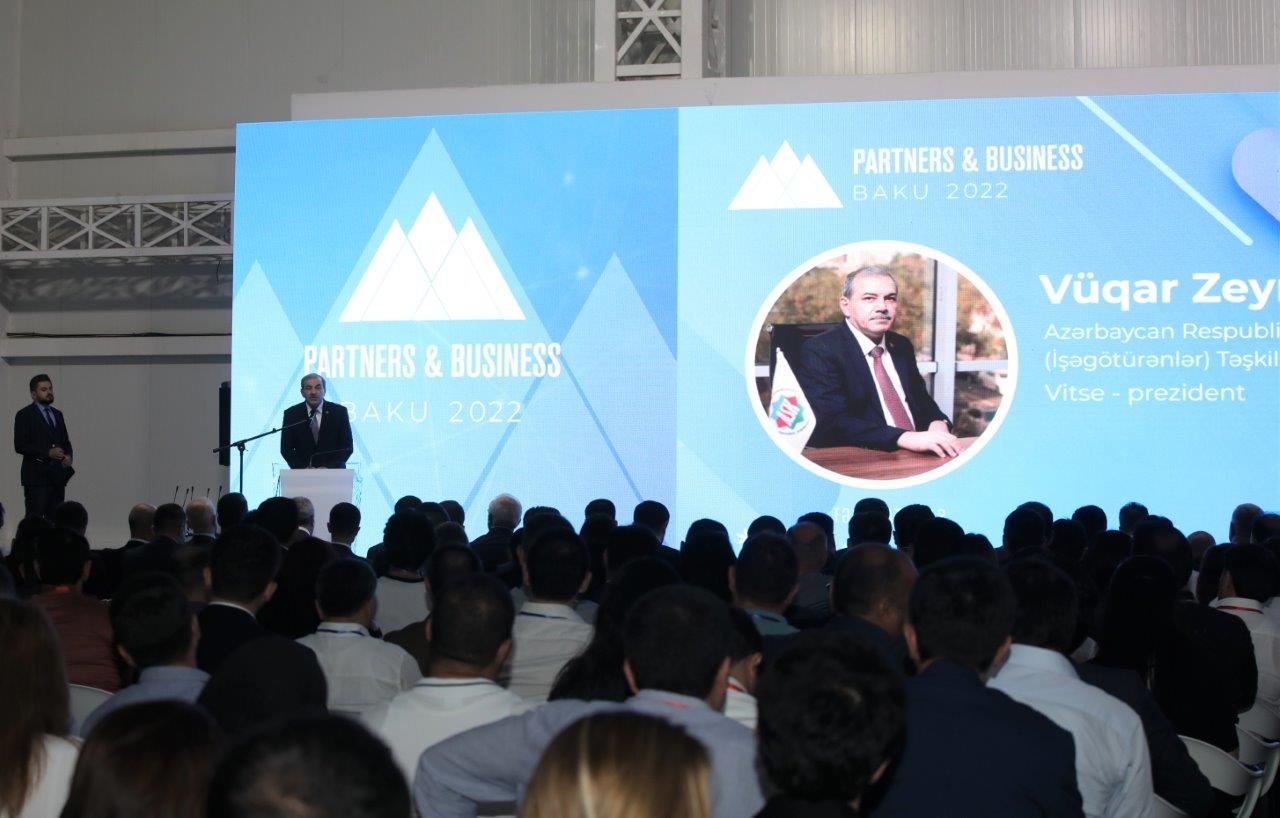 В Баку проходит выставка-конференция Partners & Business (ФОТО)