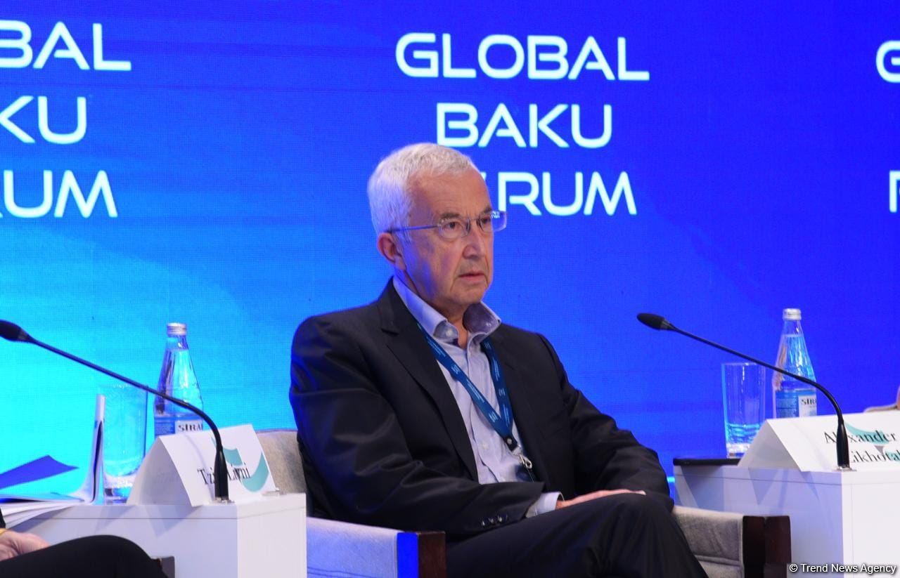 В рамках IX Глобального Бакинского форума состоялись панельные обсуждения на тему "Пересмотр глобальной архитектуры безопасности и перспективы мира" (ФОТО)